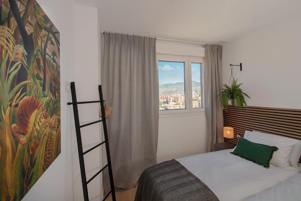Urban Jungle In Center, 18th Floor, Rooftop Pool, Free Parking * Malaga