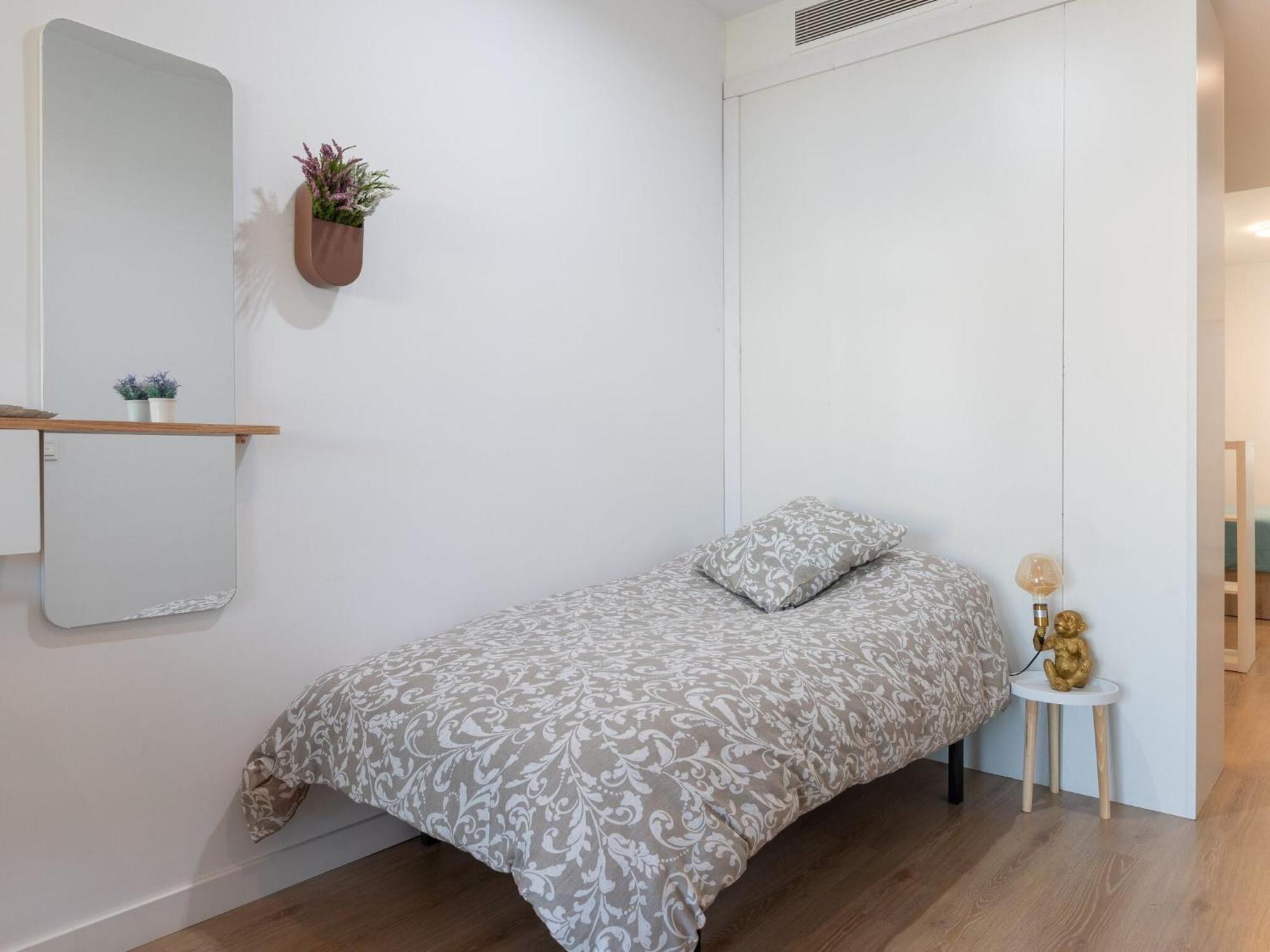 Maria Tubau - In Free Wifi Holiday home Malaga