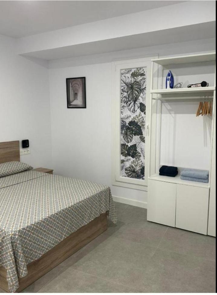 Apartment Estupendo Piso A 5 Min De La Estacion De Bus Y Tren Maria Zambrano Málaga
