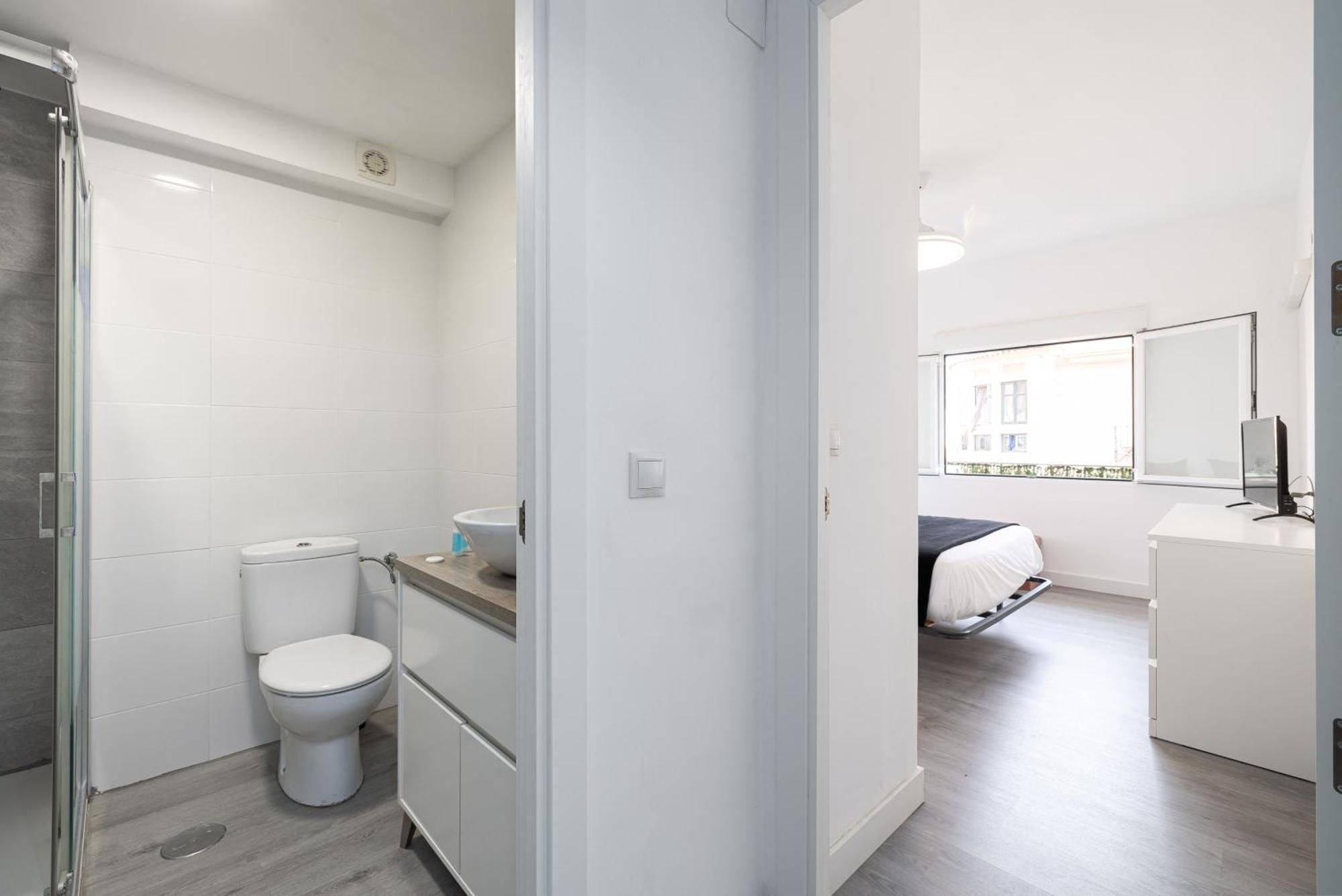 Apartment H2m Marmoles 3 & 2 Banos Con Balcon *