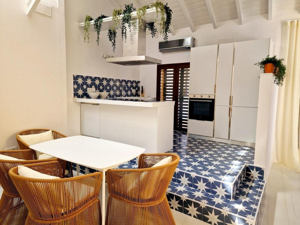 Atico Con Terraza En La Goleta Apartment Malaga