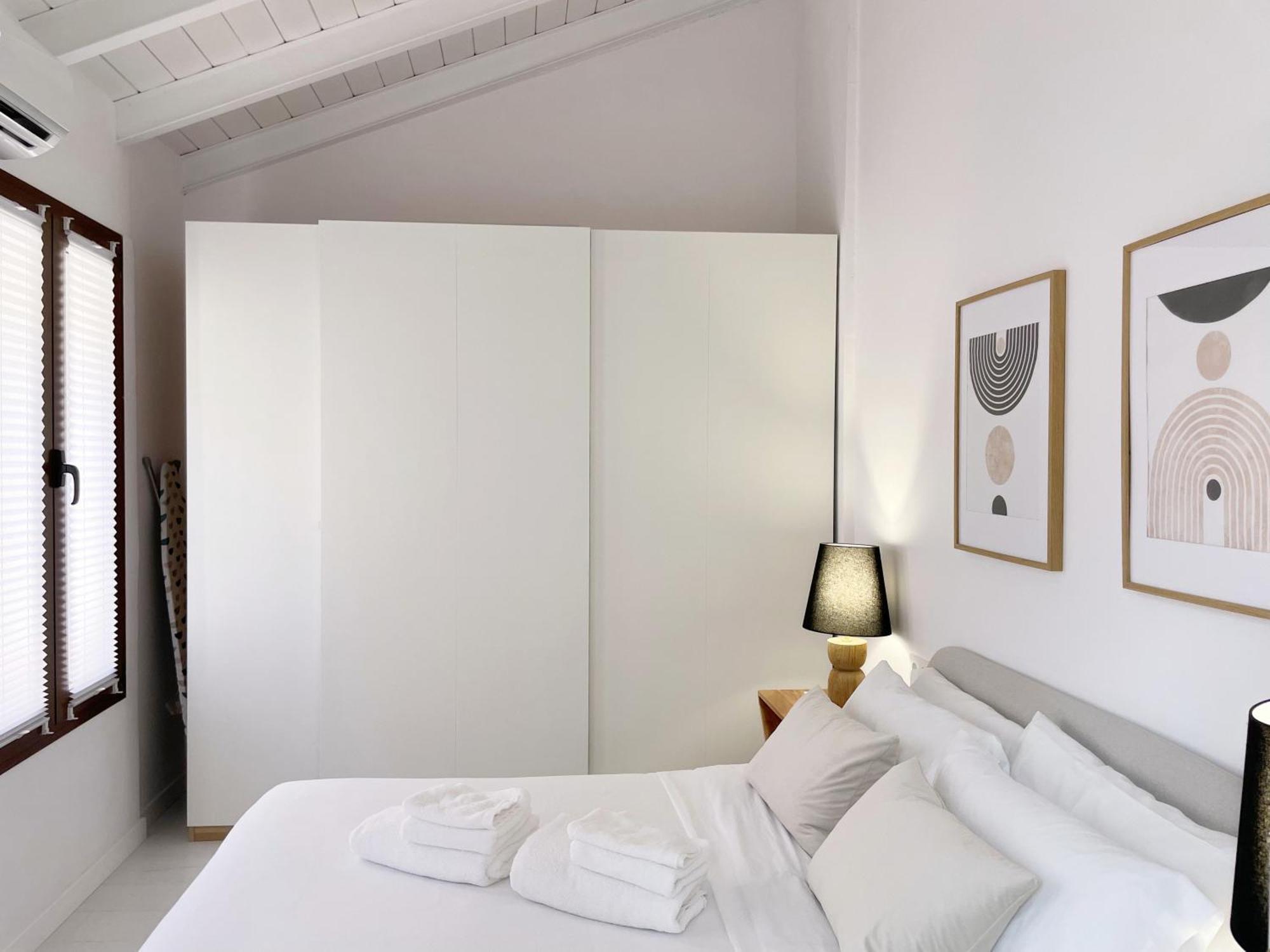 Atico Con Terraza En La Goleta Apartment Malaga