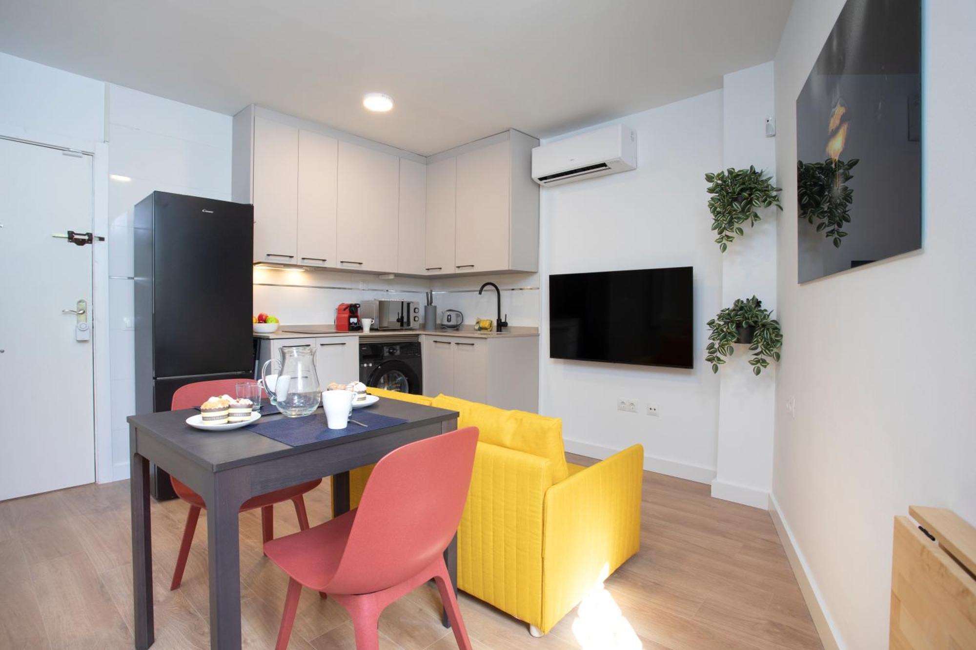 Estudio Con Encanto En Centro By Rent Me Malaga