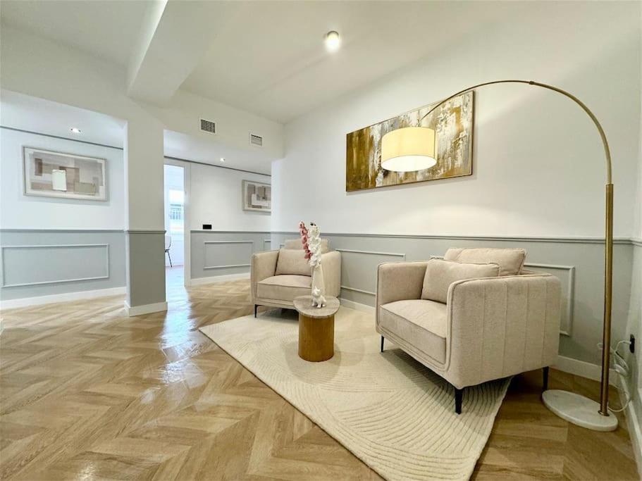 4bd Soho Luxe Retreat Terrace 2bh & Ac Apartment *