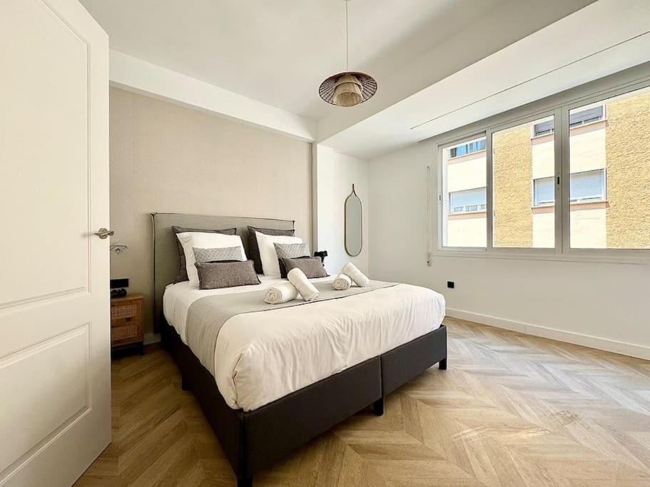 4bd Soho Luxe Retreat Terrace 2bh & Ac Apartment