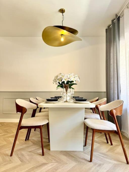 4bd Soho Luxe Retreat Terrace 2bh & Ac Apartment