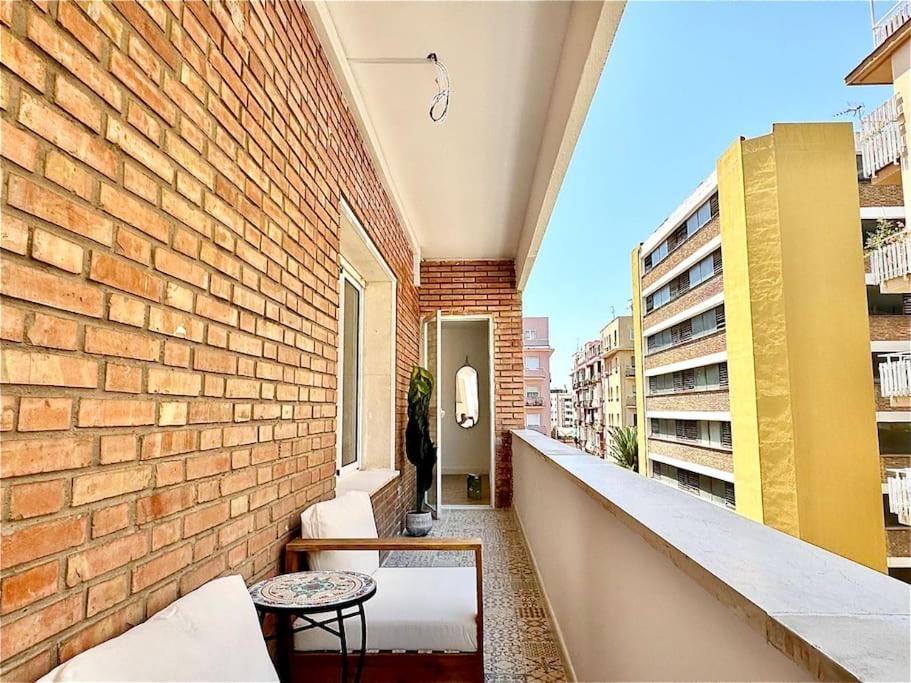 4bd Soho Luxe Retreat Terrace 2bh & Ac * Malaga
