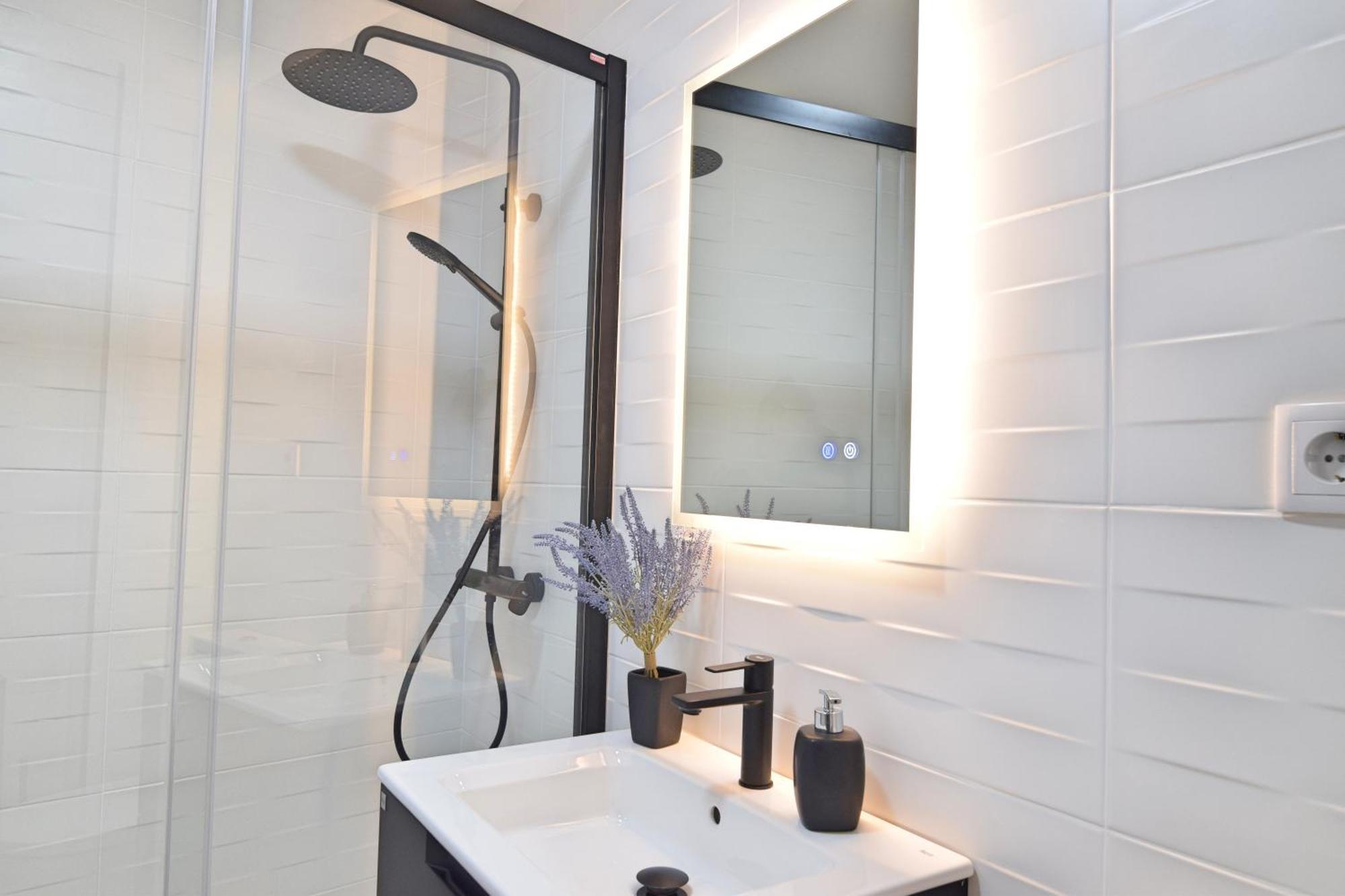 Apartment Lomi, 3 Hab, 2 Banos Centro Malaga