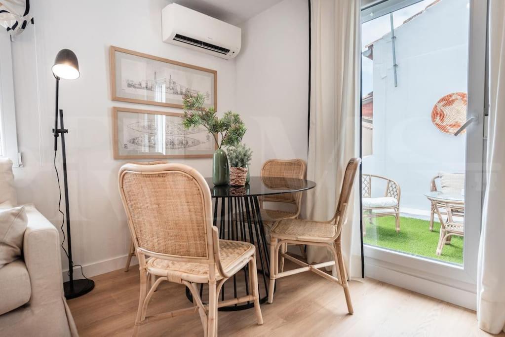 Apartment With Cathedral View & Terrace By Rems *