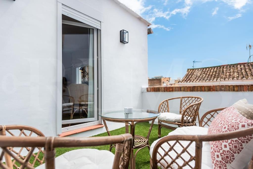 With Cathedral View & Terrace By Rems