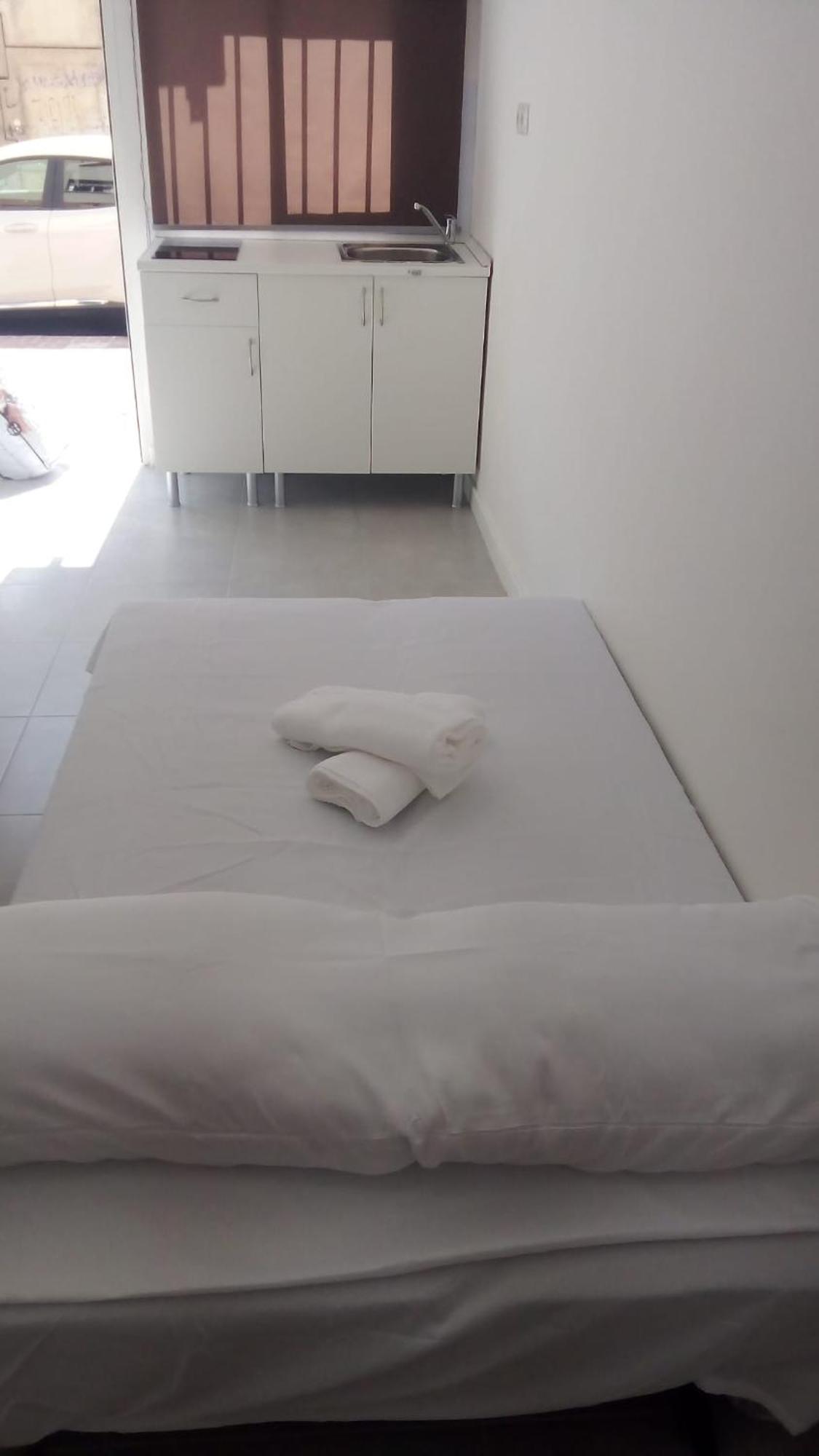 Estudio Encantador Cerca Del Carrefour Rosaleda 1 Appartement