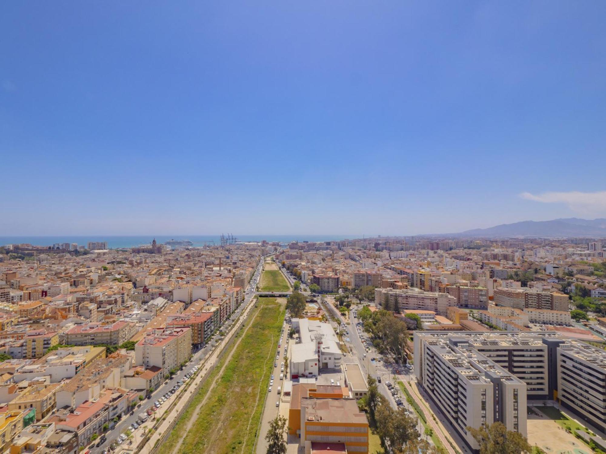 Cubo's Urban Sky View 17 * Malaga