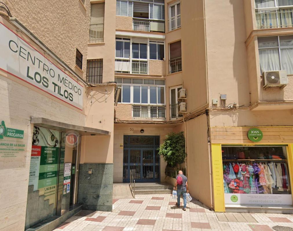 Estudio Cerca Estacion Bus Y Tren Appartement *