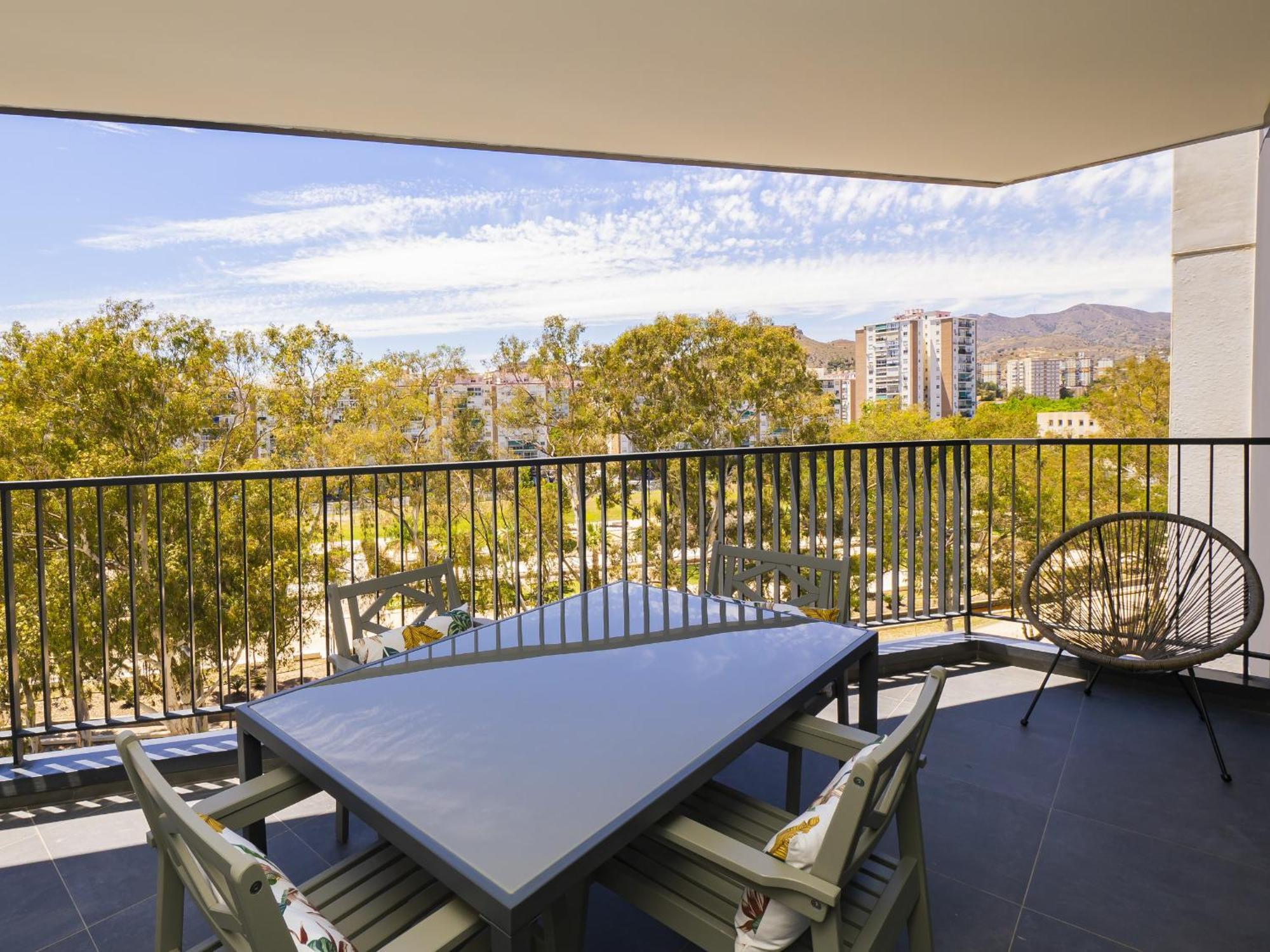 Cubo's Urban Sky West View 5 Apartment Malaga