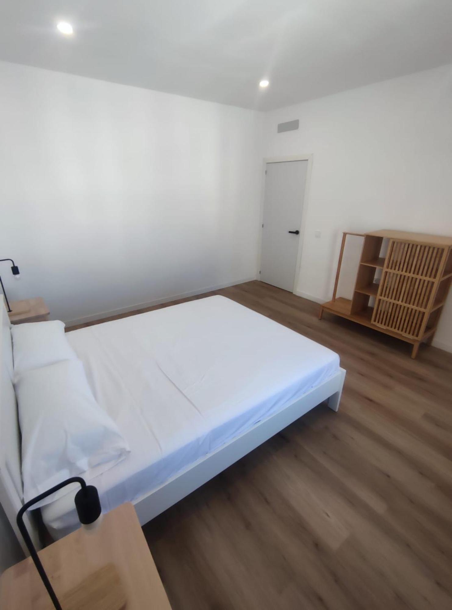 Hostel Larios