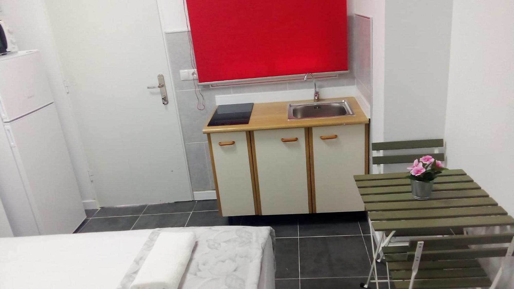 Estudio Encantador Cerca Del Carrefour Rosaleda 1 Appartement Málaga