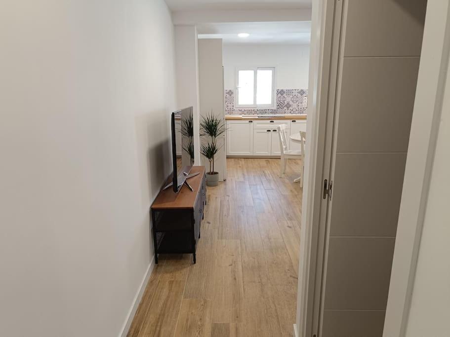 Beautiful House On The El Palo - - Allende Apartment *