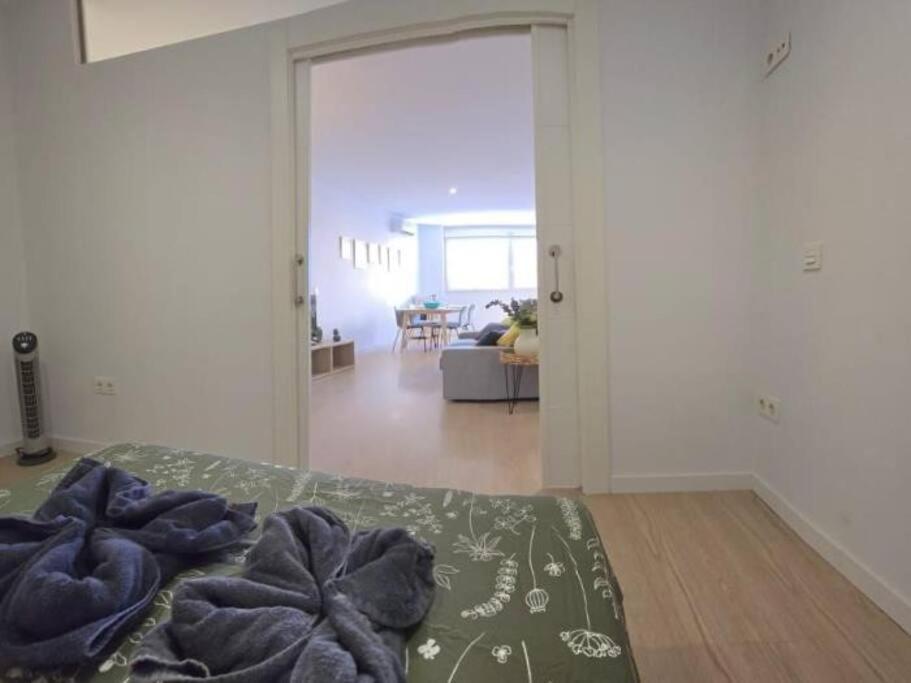 Angelos Urban Spacious Perfect For Remote Workers And Vacationers By Namaste Elite Apartment