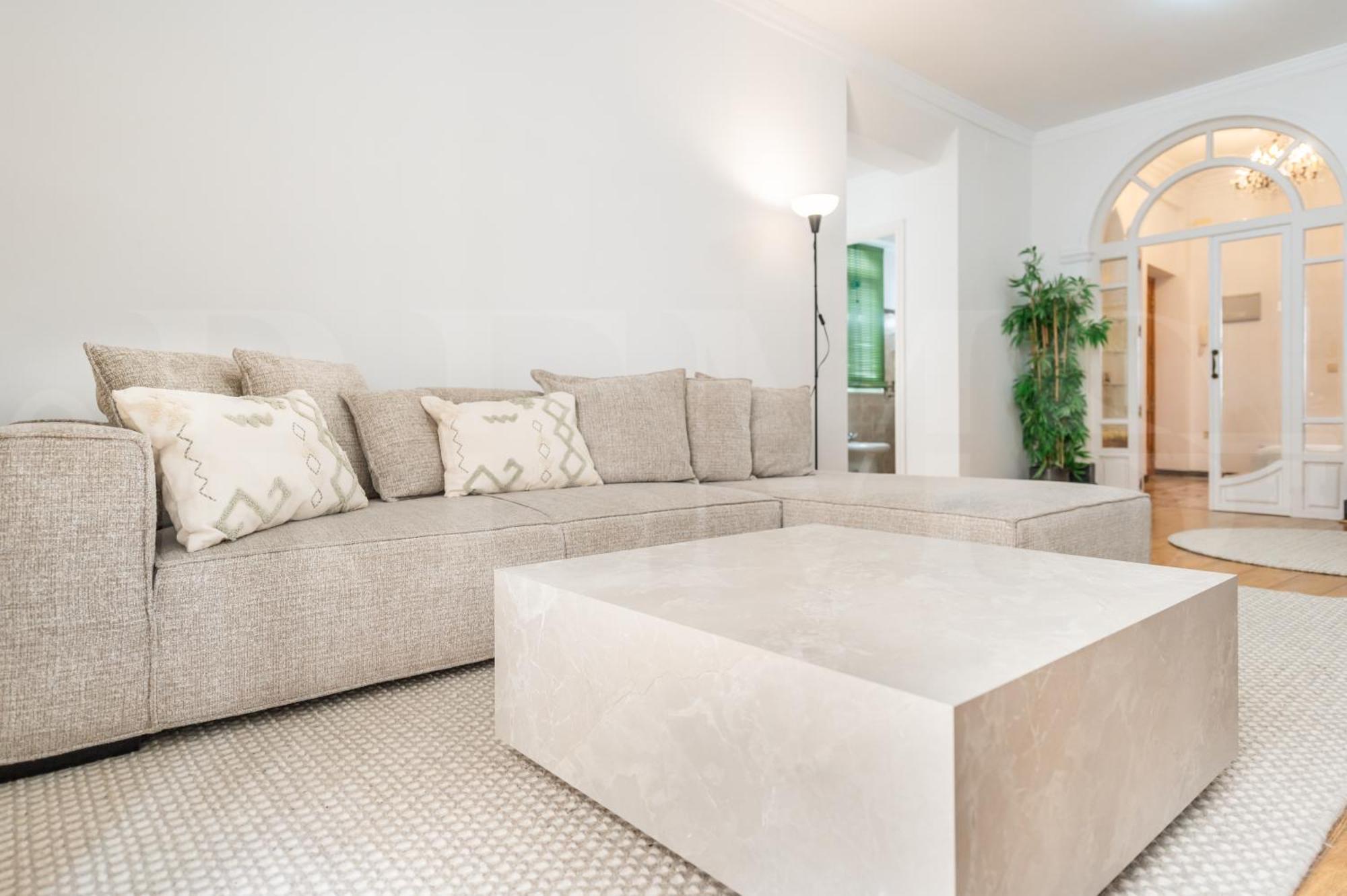 Apartment Charming With Private Patio By Rems *