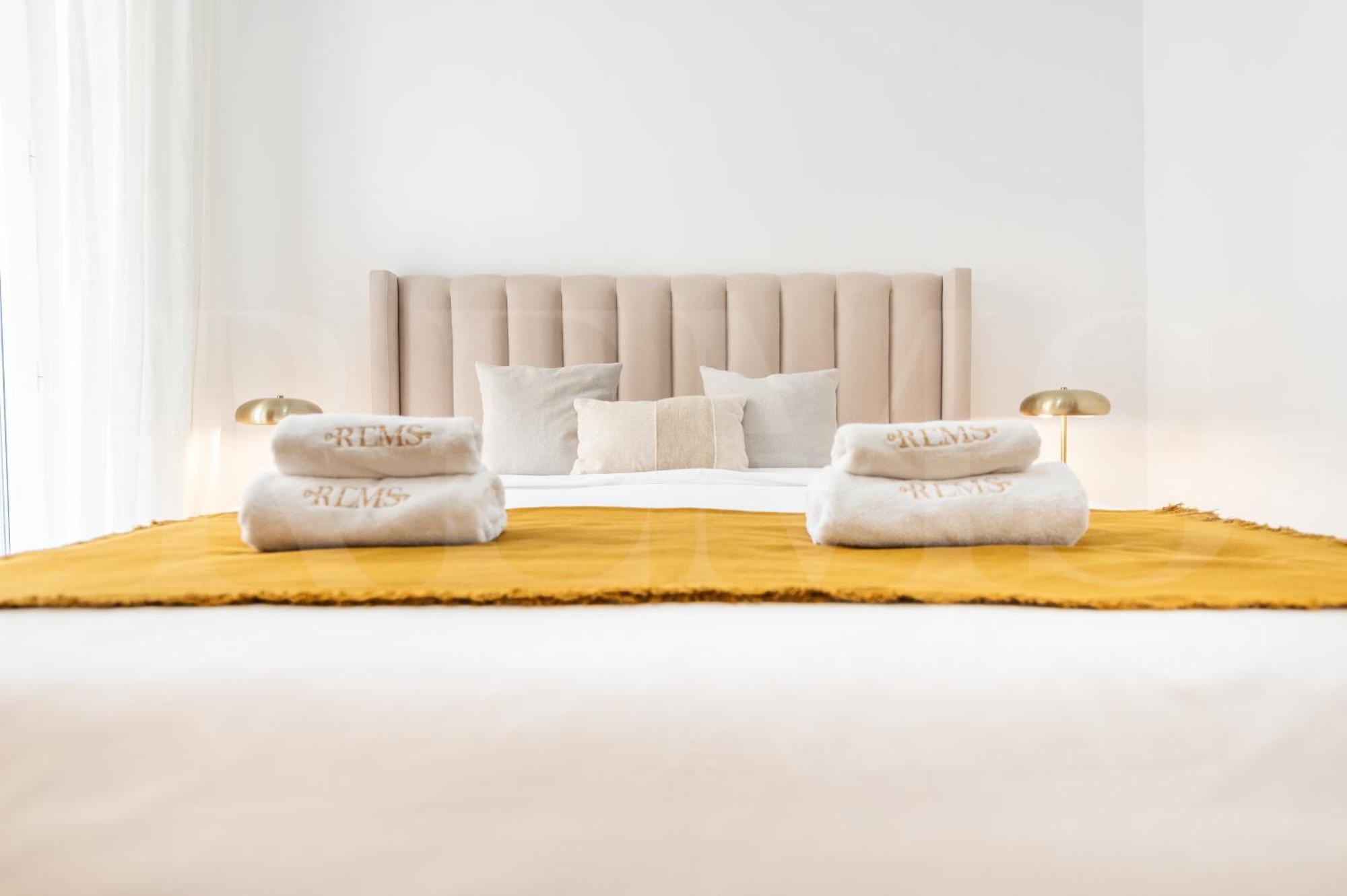 Charming With Private Patio By Rems Apartment