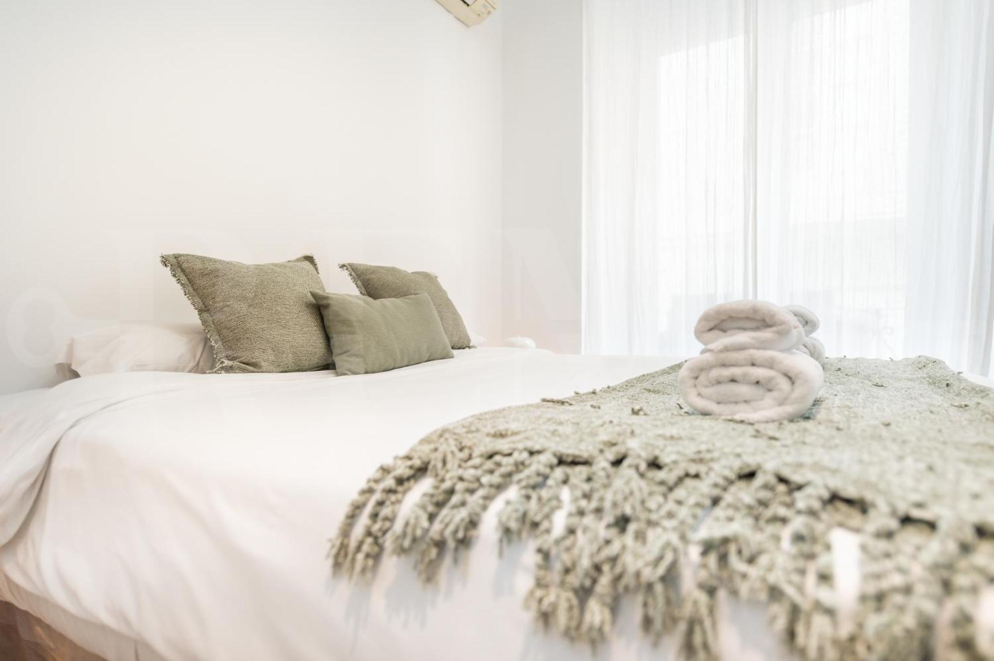 Charming With Private Patio By Rems Apartment Malaga