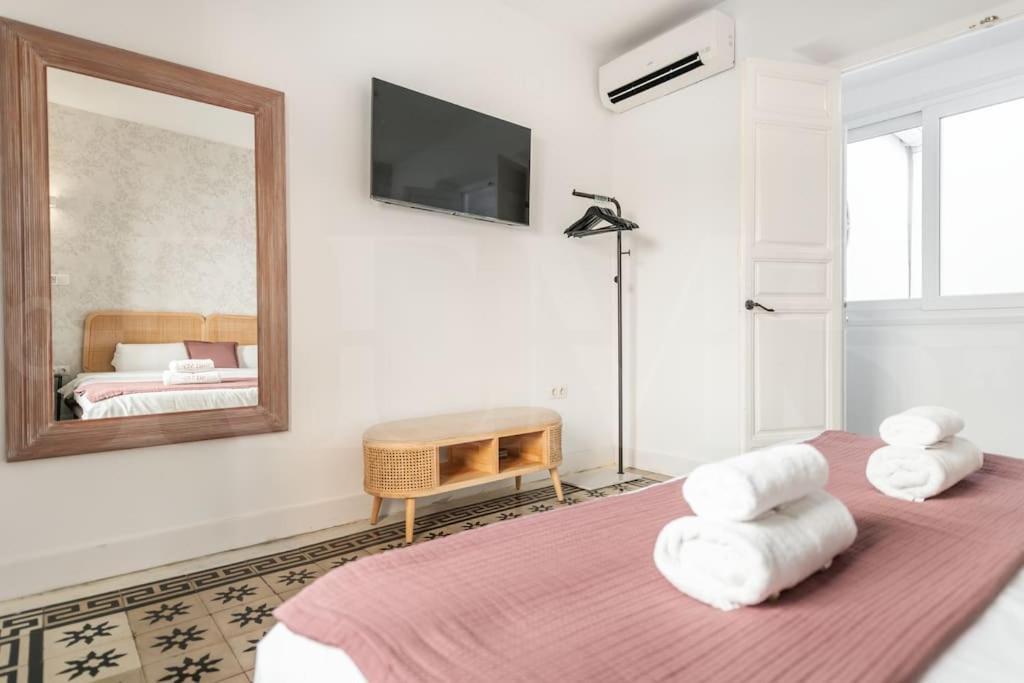 Apartment Sophisticated With Terrace By Rems Malaga
