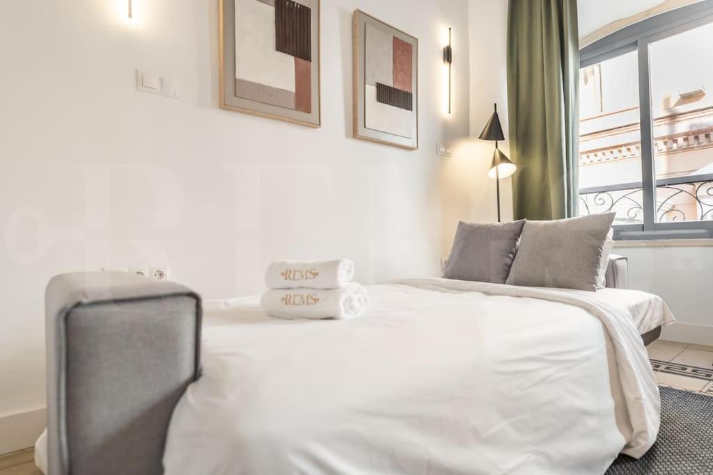 Apartment Sophisticated With Terrace By Rems