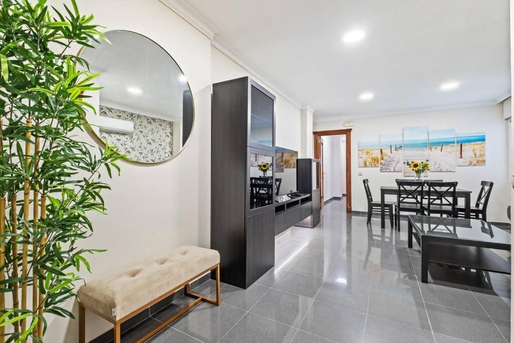 Piso En Atarazanas Apartment Málaga