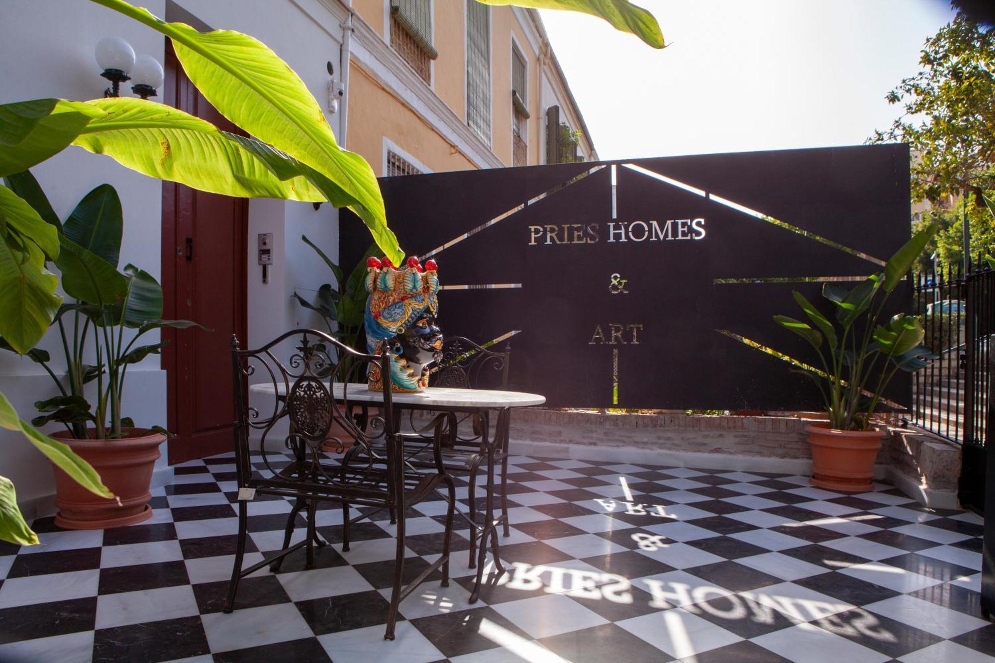 Pries Homes - Little Lotus Apartment *