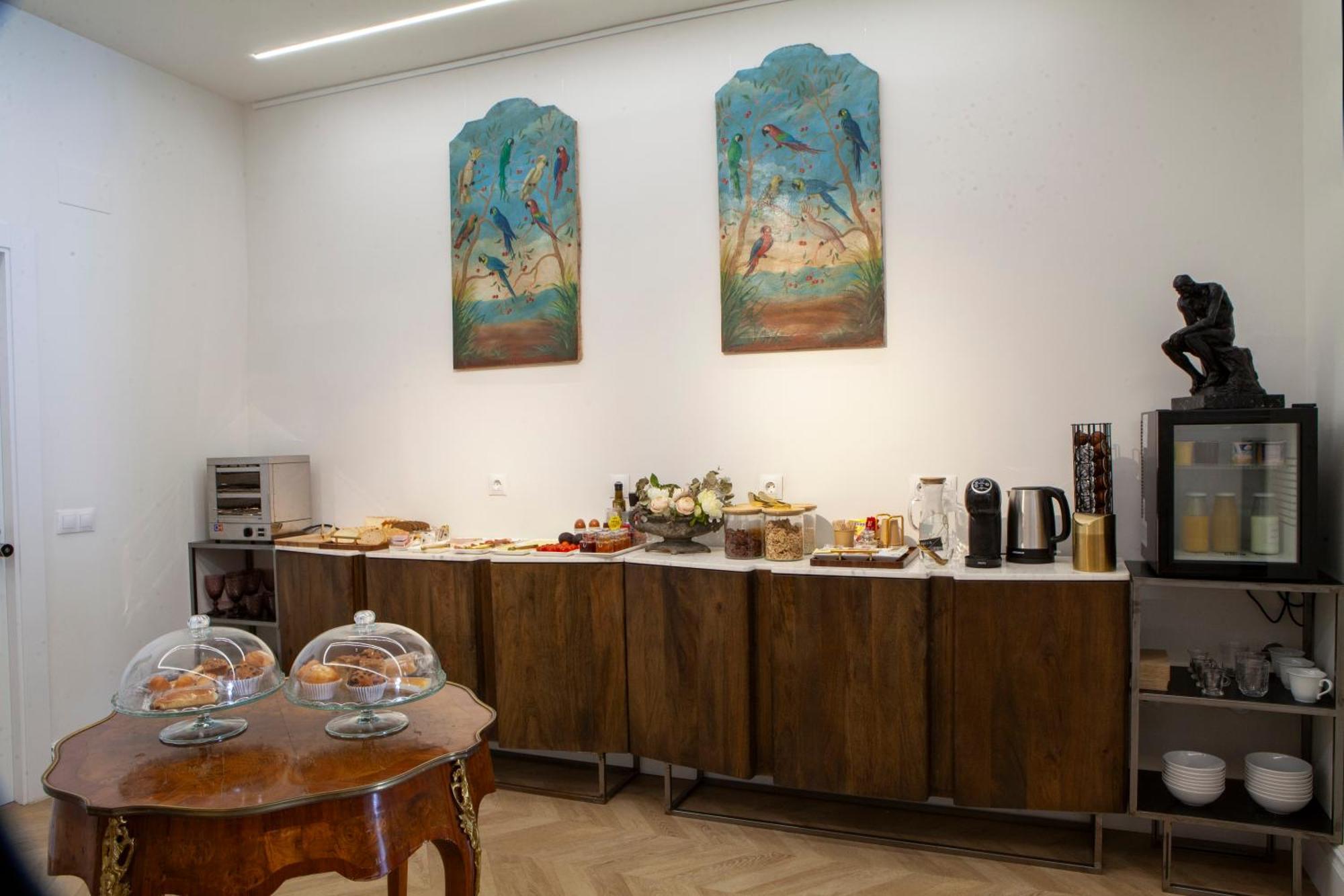 Pries Homes - Center Apartment *