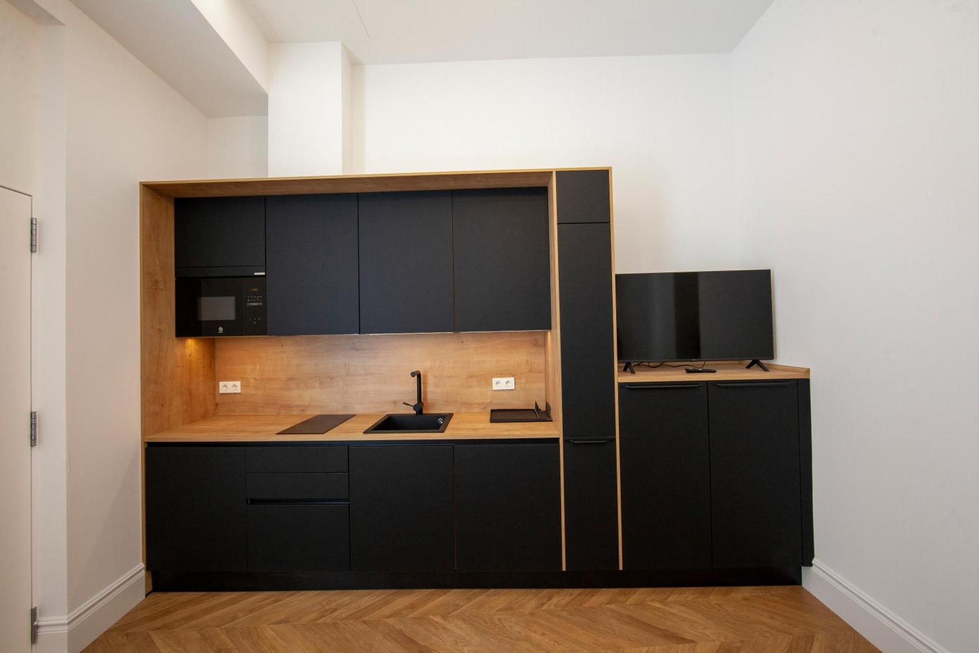 Pries Homes - Center * Malaga