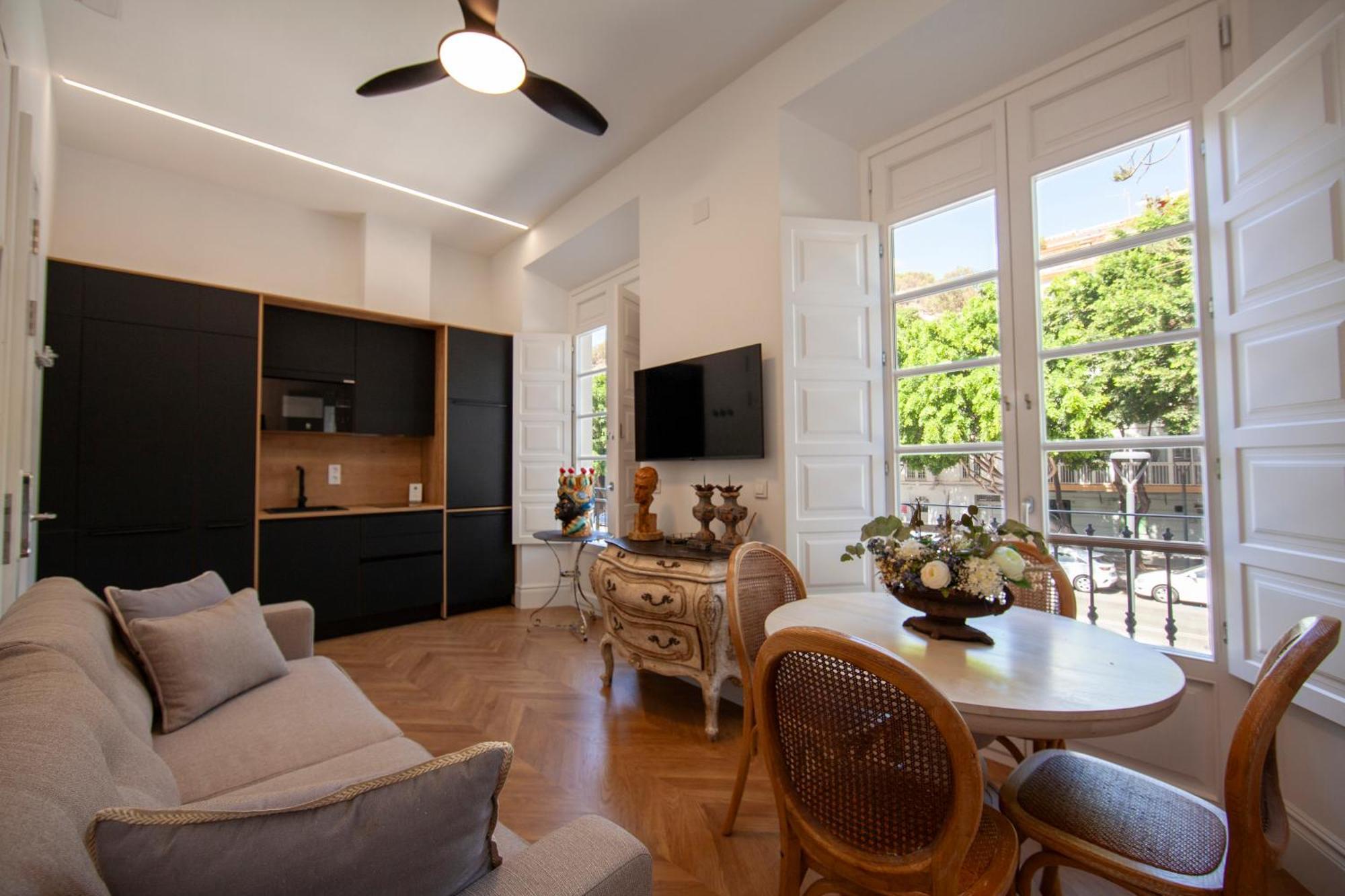 Pries Homes - Little Lotus Apartment