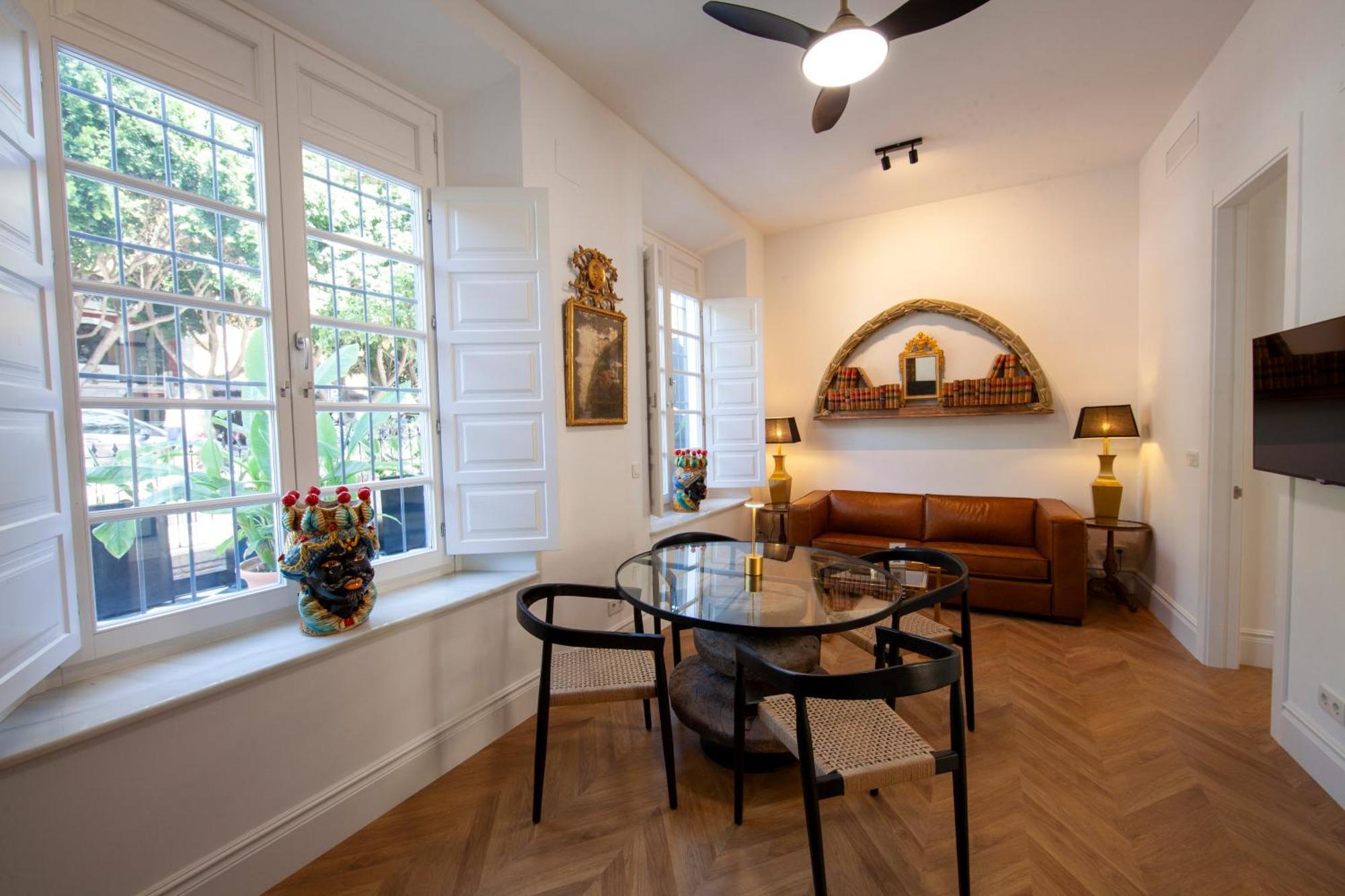 Apartment Pries Homes - Little Lotus