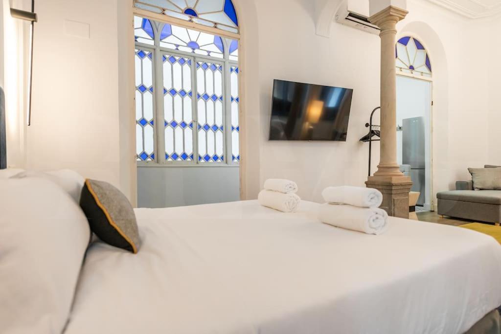 Apartment Historic Gem With Modern Comfort By Rems *