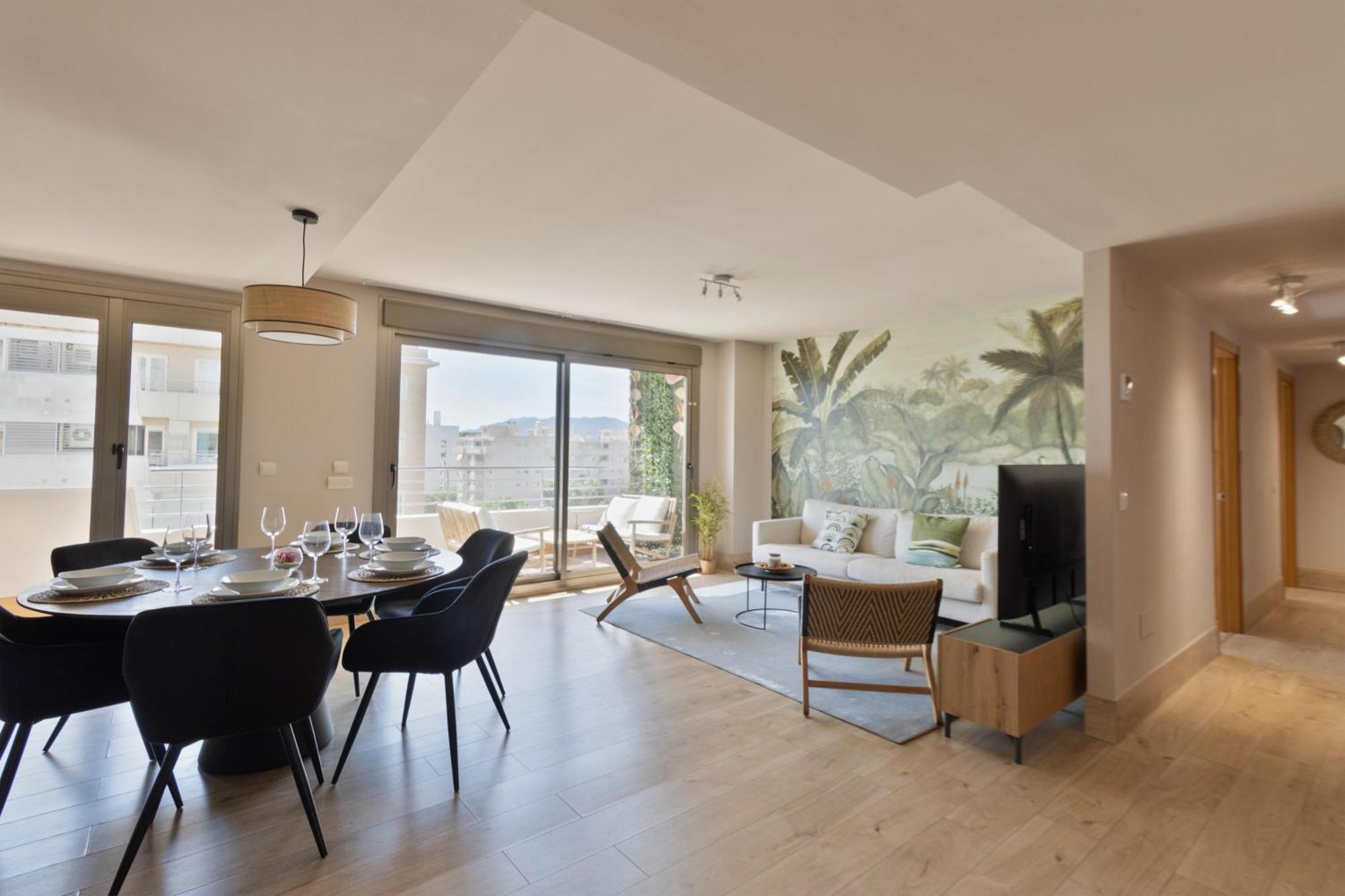 Beachfront Oasis *