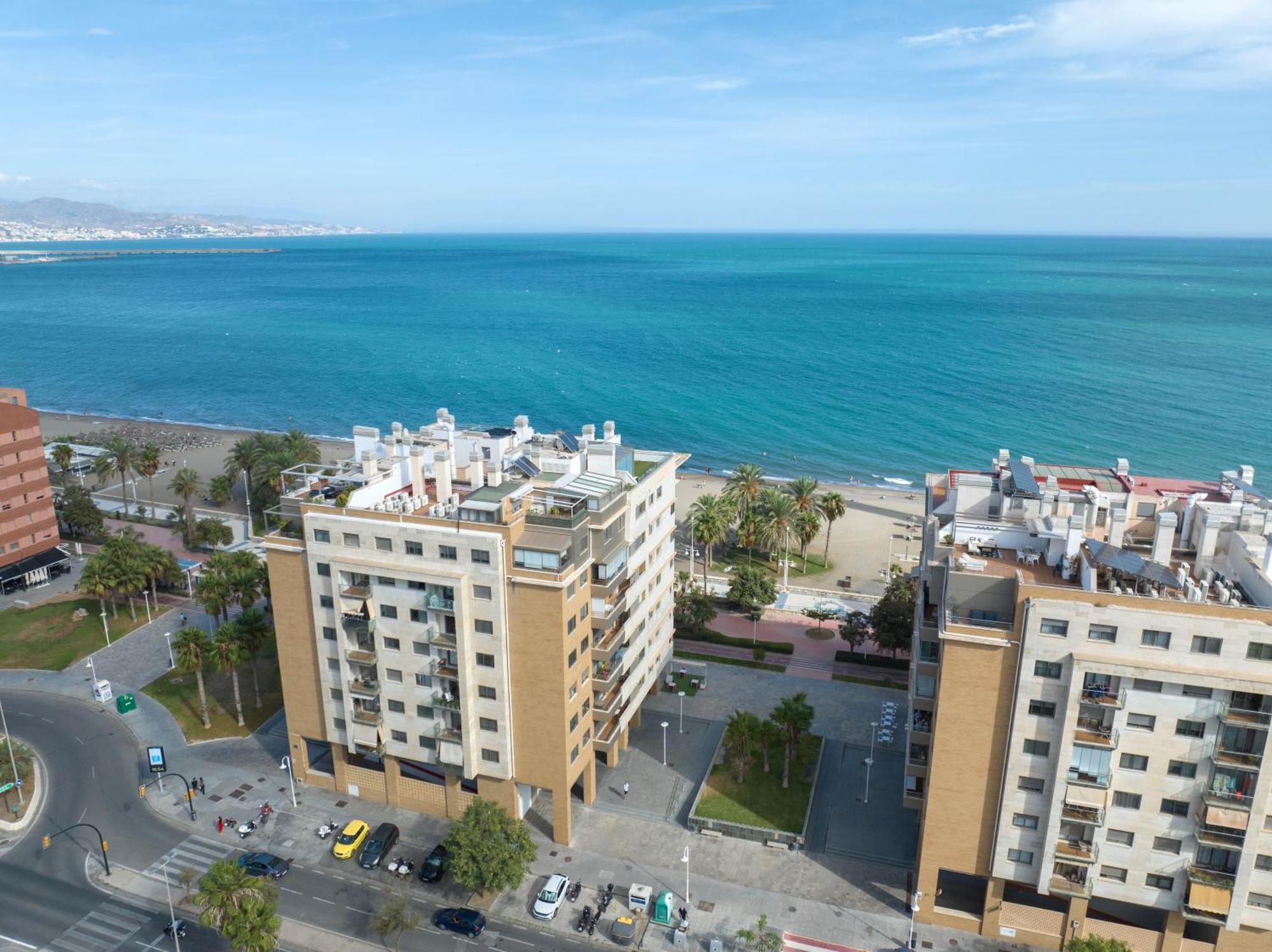 Beachfront Oasis * Malaga