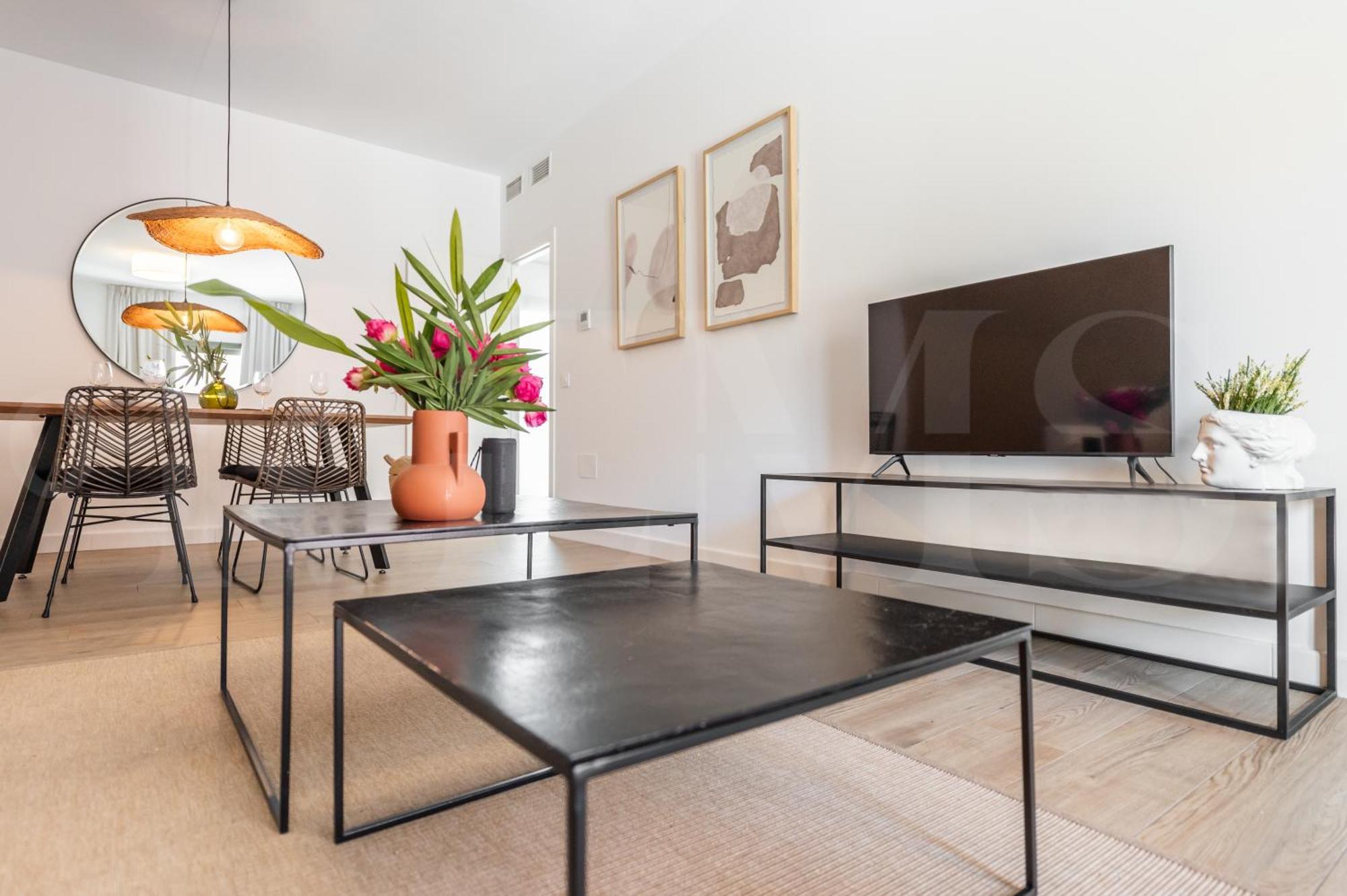 Picturesque With Terrace By Rems Appartement