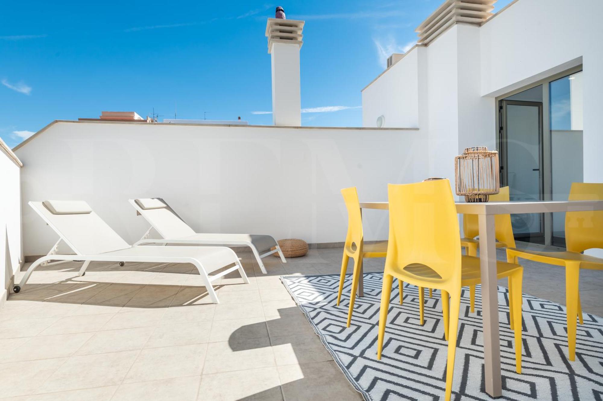 Modern With Private Terrace By Rems Malaga