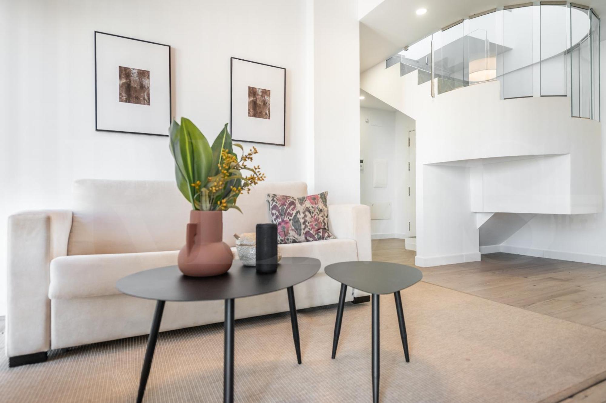Modern With Private Terrace By Rems *
