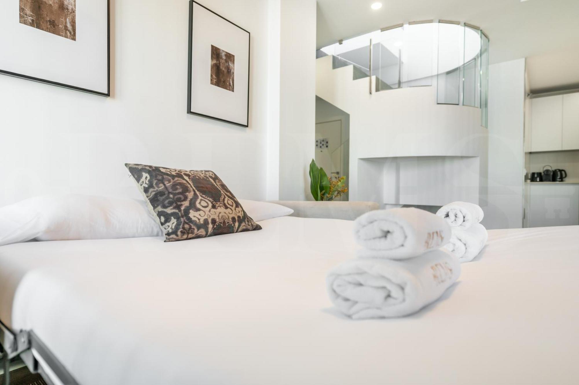 Apartment Modern With Private Terrace By Rems