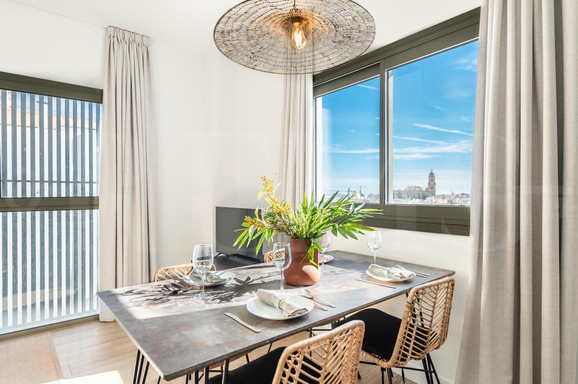 Apartment Spacious & Private Terrace By Rems Malaga