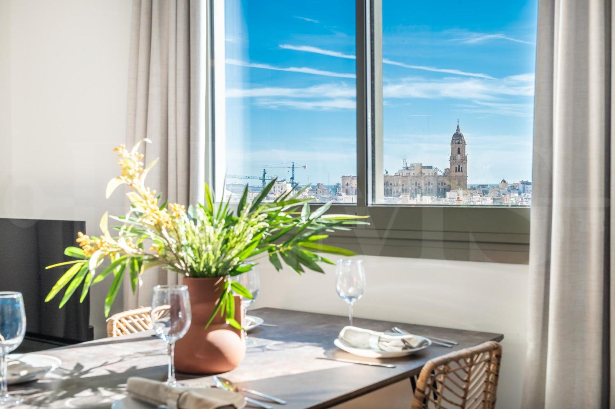 Spacious & Private Terrace By Rems Apartment