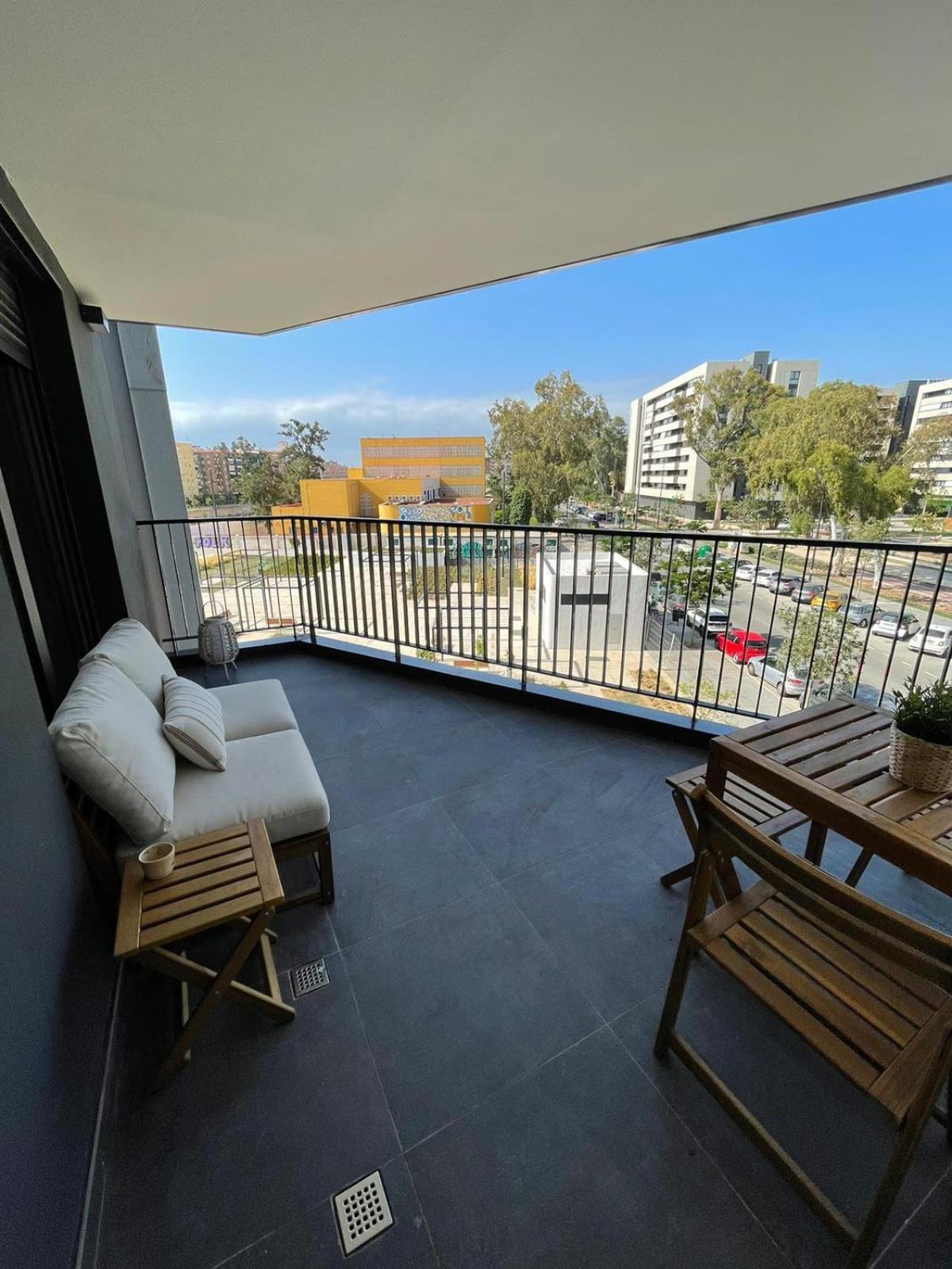 Urbansky Con Terraza Apartment *