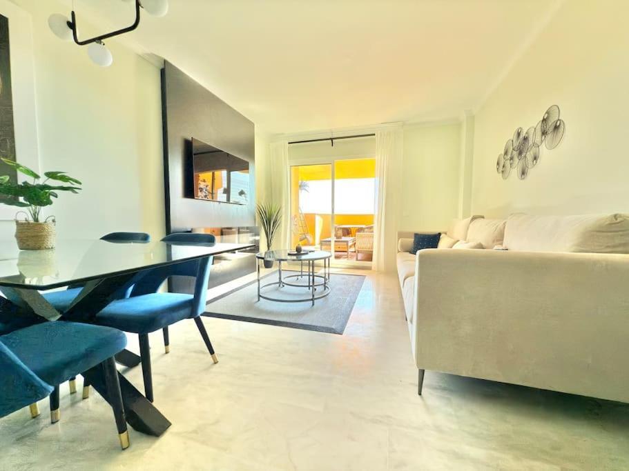 Apartment Luxurious Marbella Retreat With Sea View Terrace Malaga