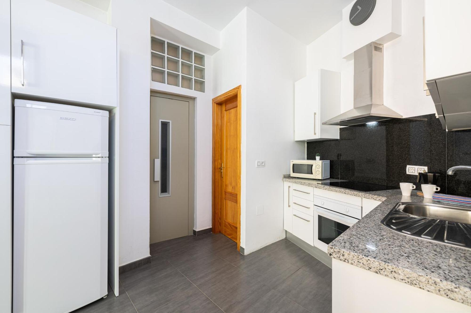 Apartment Holidays2malaga Dos Aceras In Old Town & High Speed Wifi *