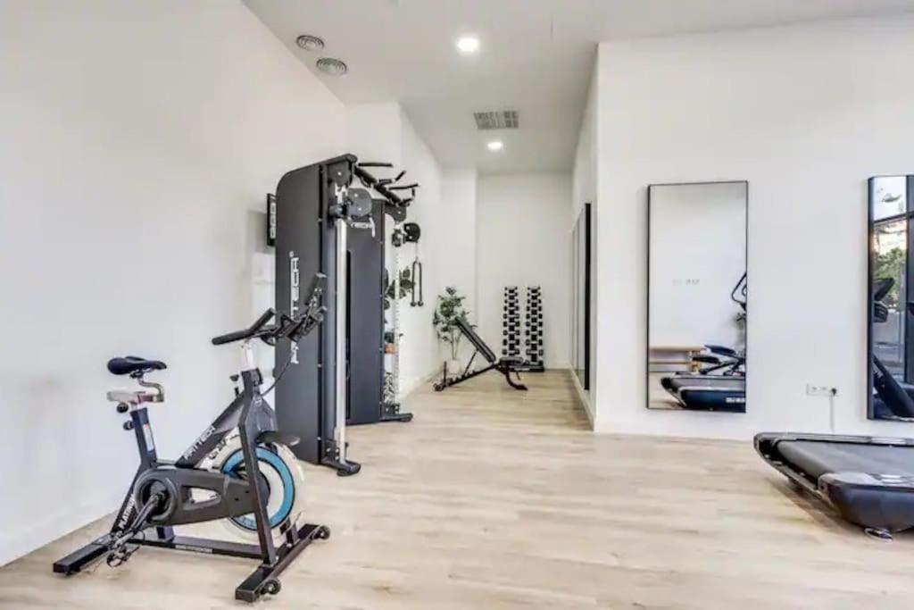 Skyline With Pool - Floor 26 - Free Parking Apartment Málaga