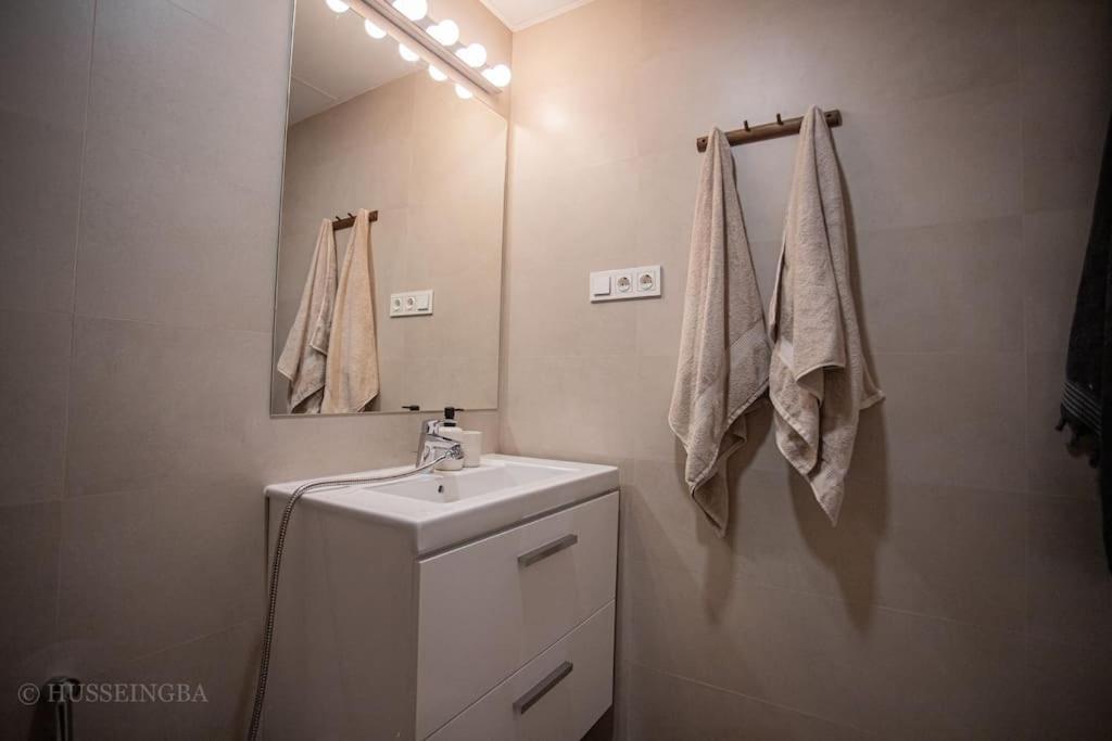 Skyline With Pool - Floor 26 - Free Parking * Malaga