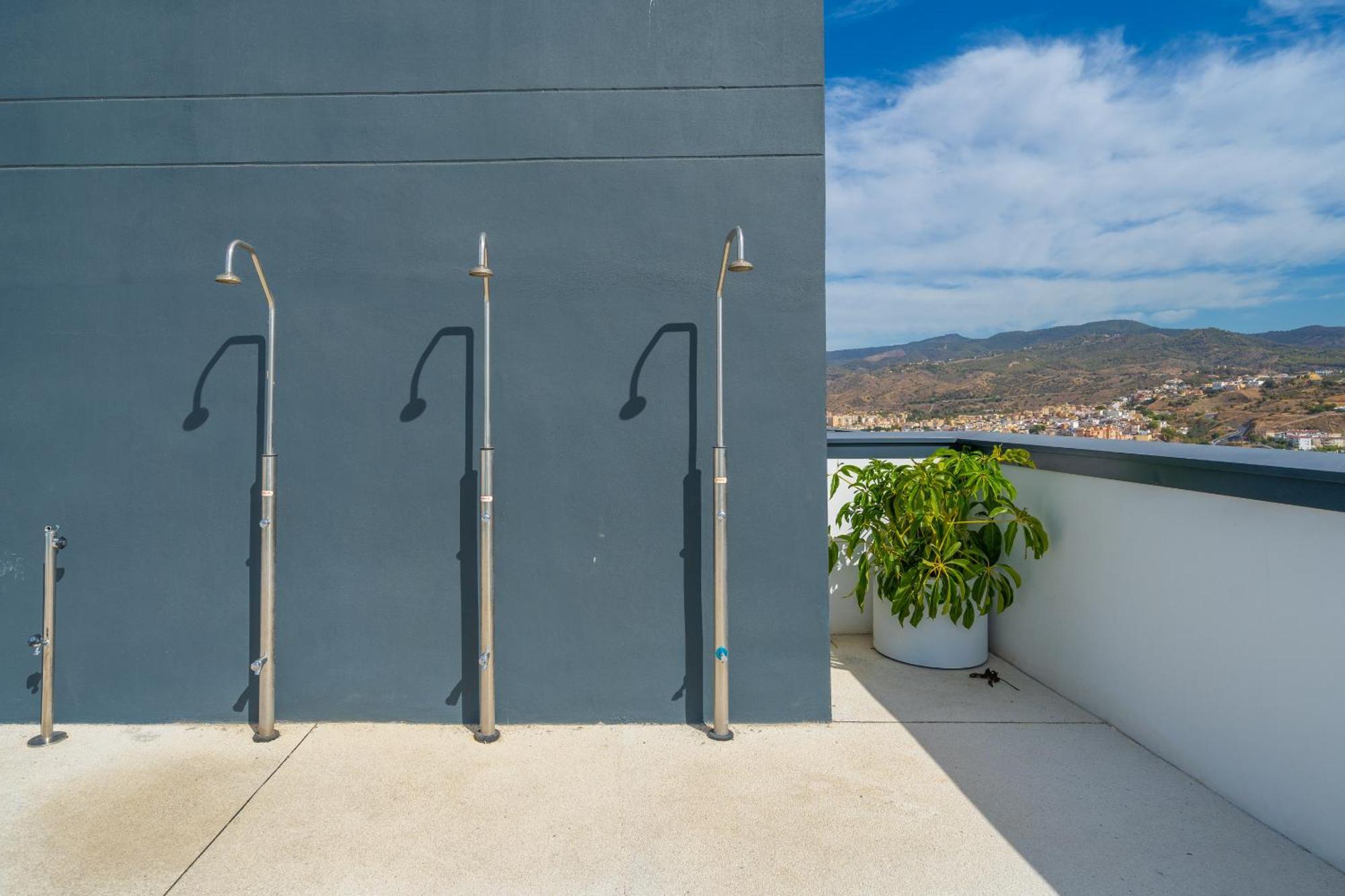Xpce Urban 2 Skyline Parking Free *
