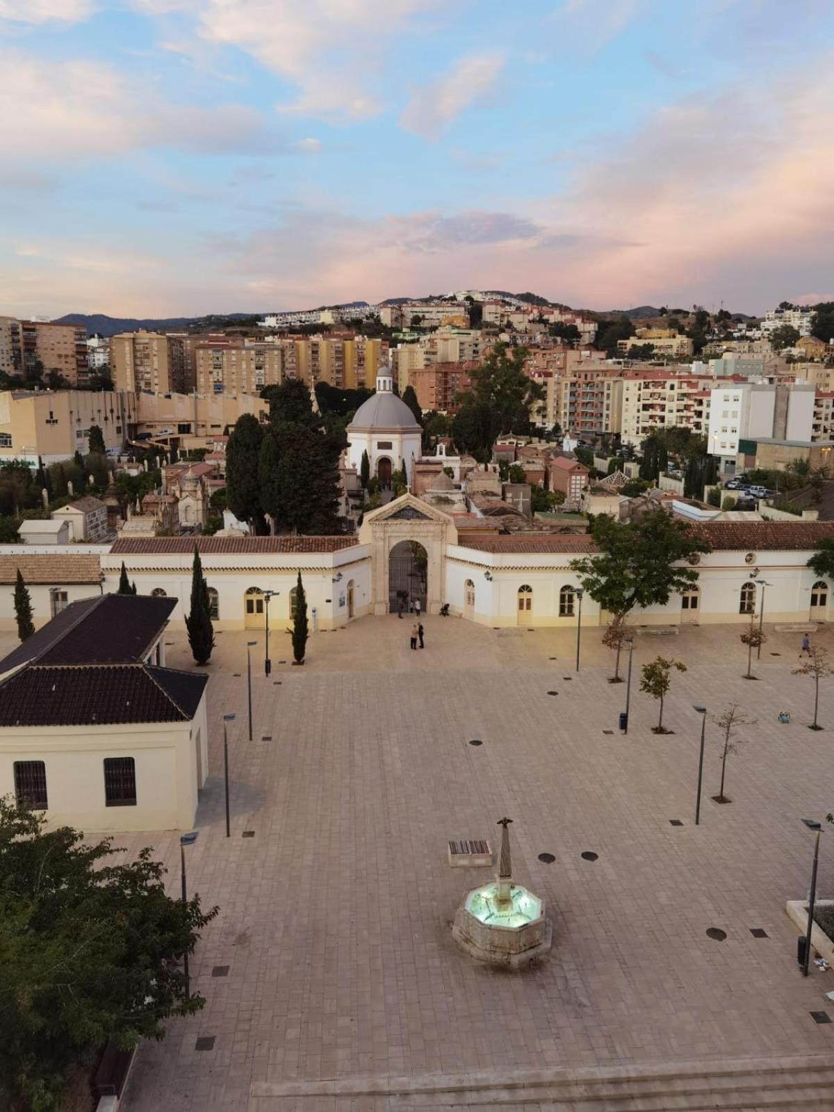 Apartment Prime Location - Stylish With Free Wifi, Free Parking, Steps From The Historic Center