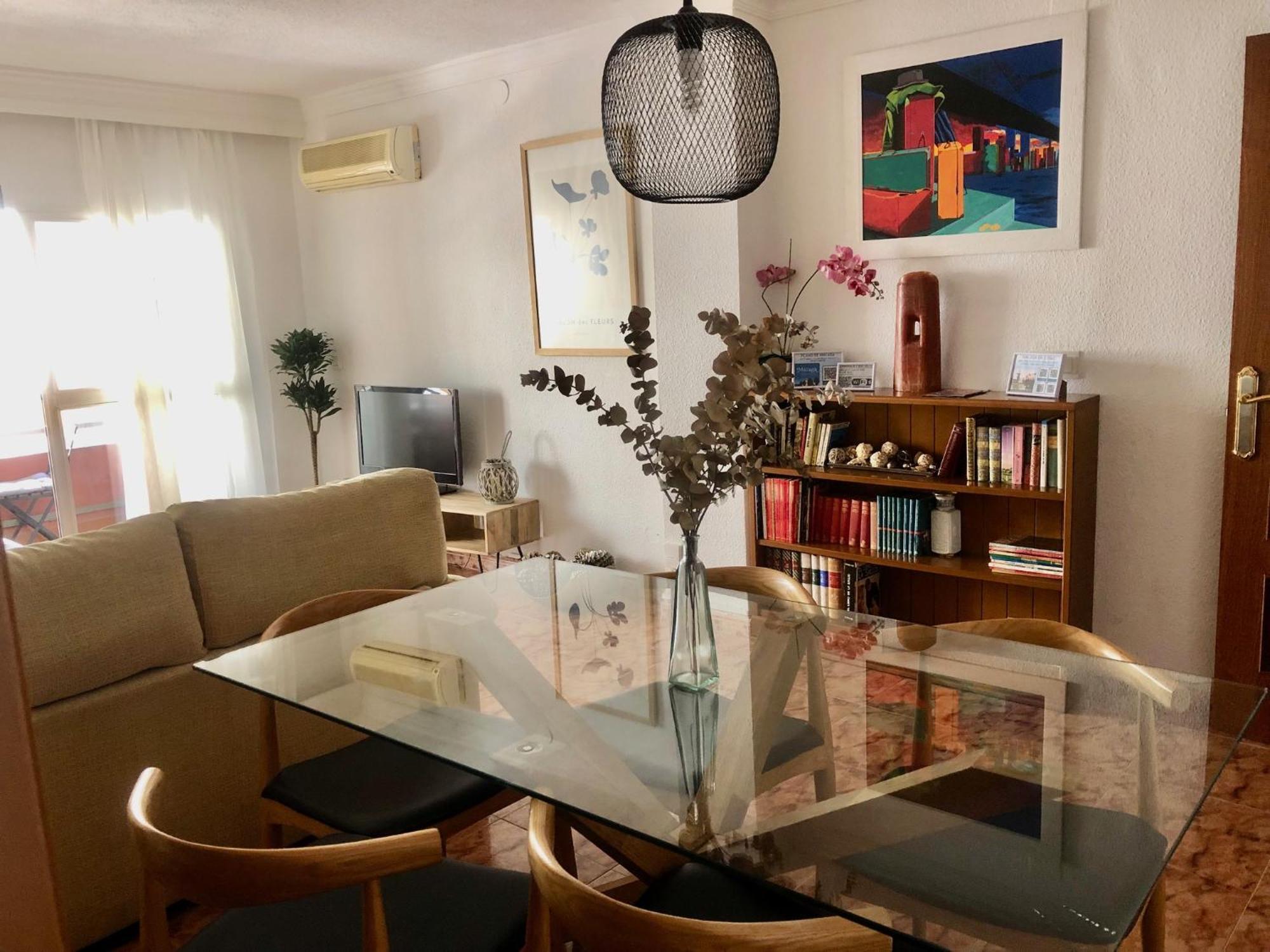 Apartment Piso En Pedregalejo A 50m De La Playa.